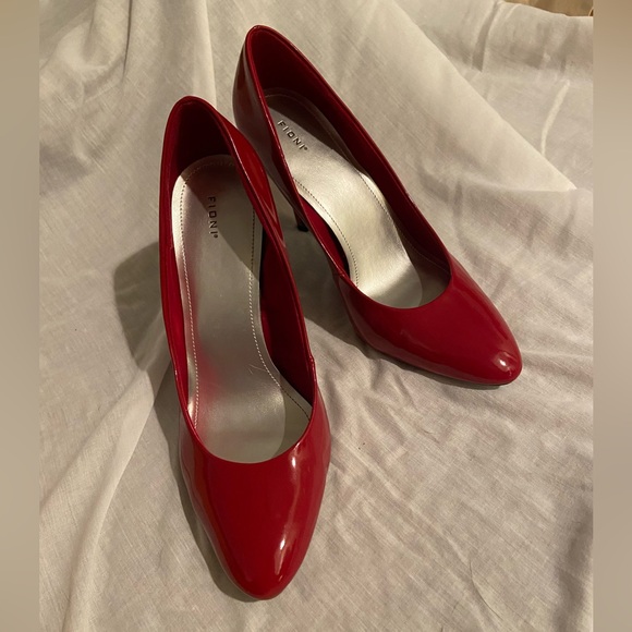 Fioni Red Hilt Patent Heels sz 8.5 - Picture 2 of 11